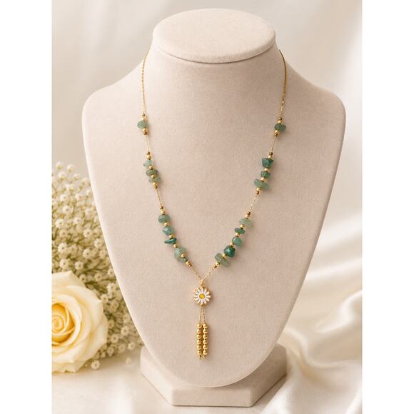 Other Jewelry - Green Stone Daisy Necklace Gold Beaded Floral Pendant Boho Jewelry
